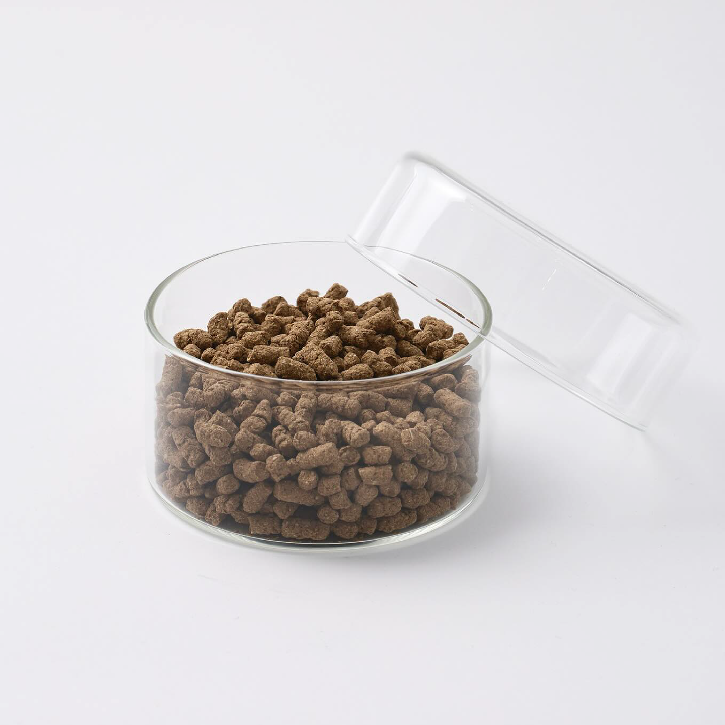 Hoippo - Dog Food / Cat Food 低溫製法寵糧,“選用日本金澤港季節性漁獲”選用當地季節性漁獲,讓愛寵能吃到最新鮮的漁獲所製成的寵糧!添加關注關節的『綠唇貽貝萃取物』,讓毛孩攝取營養同時,同時關注關節!使用60~80度緩慢烘烤有助於保留食材營養!